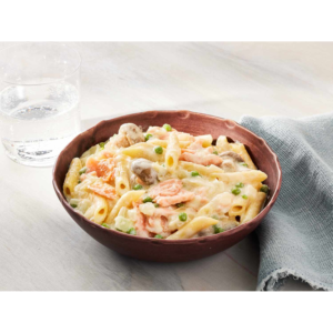 salmon pasta white sauce based